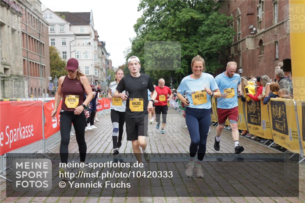 13.09.2026 - Kiel Lauf Yannick Fuchs http://msf.ph/oto/10420333 13.09.2026 09:42:15 Ziel 133, 570, 792, 3357, 3676, 5011, 5105, 5276, 5336, 5774, 6620, 6797, 7687, 8476, 10938, 11793, 12723, 402, 699, 772, 2910, 3143, 3175, 3801, 4533, 4704, 5107, 6599, 6687, 6739, 7238, 8588, 8829, 9050, 9224, 11907, 12175, 445, 771, 1045, 1777, 2608, 2914, 2955, 2977, 4548, 5559, 6075, 6099, 6213, 6423, 6542, 6913, 12190, 3175, 4704, 6649, 6687, 8588, 9224, 9771, 11907 meine-sportfotos.de