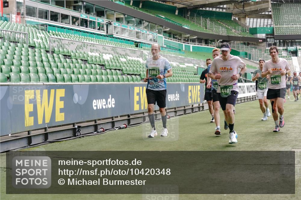 13.09.2026 - 21. swb-Marathon Bremen Michael Burmester http://msf.ph/oto/10420348 13.09.2026 12:58:45 Laufen im Stadion 141, 148, 191, 226, 232, 334, 511, 672, 745, 789, 790, 909, 972, 1010, 1080, 1119, 1166, 1191, 1199, 1254, 1281, 1516, 1535, 1642, 1647, 1752, 1881, 1931, 1933, 2046, 2210, 2289, 2324, 2343, 2367, 2371, 2397, 2402, 2423, 2425, 2577, 2771, 2806, 2807, 2827, 2885, 2899, 2903, 2953, 2961, 2979, 3015, 3021, 3051, 3098, 3120, 3124, 3138, 3148, 3182, 3186, 3190, 3233, 3319, 3338, 3435, 3516, 3531, 3534, 3560, 3652, 3655, 3685, 3690, 3695, 3866, 3933, 3934, 4101, 205 meine-sportfotos.de