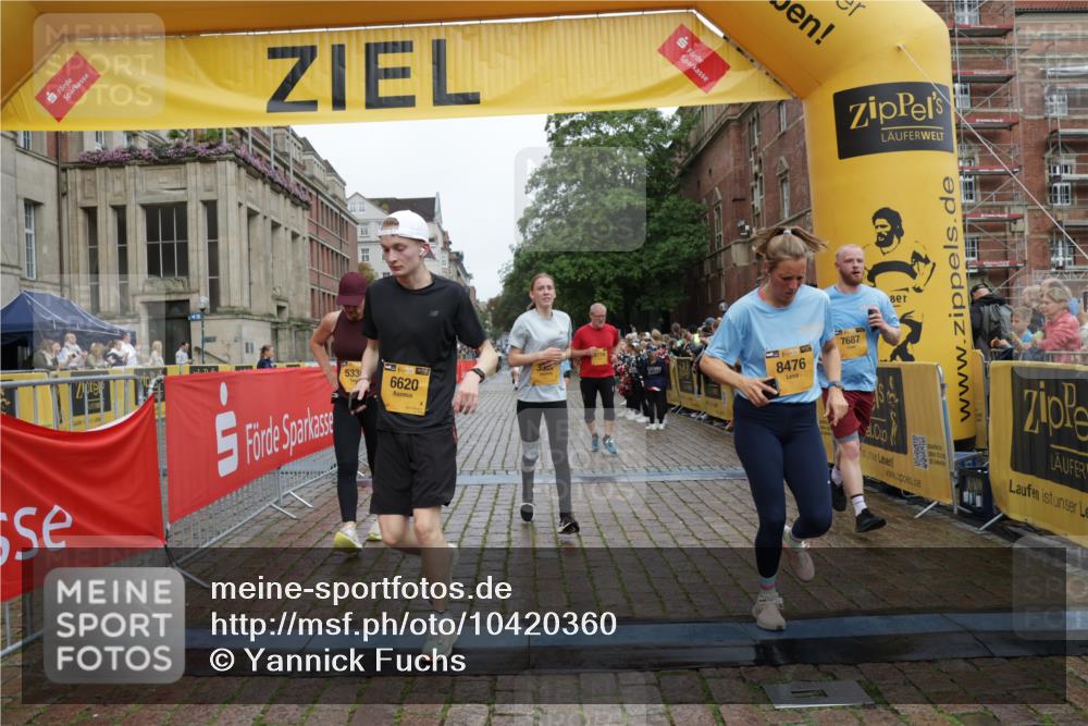 13.09.2026 - Kiel Lauf Yannick Fuchs http://msf.ph/oto/10420360 13.09.2026 09:42:16 Ziel 133, 570, 792, 2955, 2977, 3357, 3676, 5011, 5105, 5276, 5336, 5774, 6620, 6797, 7687, 8476, 10938, 11793, 12723, 402, 699, 772, 2910, 3143, 3175, 3801, 4533, 5107, 5276, 6599, 6687, 6739, 7238, 8588, 8829, 9050, 9224, 11907, 12175, 445, 771, 1045, 1777, 2608, 2914, 4548, 5559, 6075, 6099, 6213, 6423, 6542, 6913, 9706, 12190, 402, 3175, 4704, 6649, 6687, 8588, 9224, 9771, 11907 meine-sportfotos.de