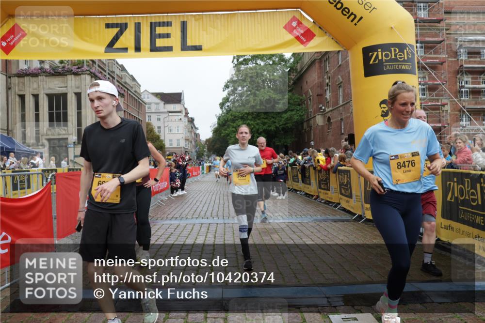13.09.2026 - Kiel Lauf Yannick Fuchs http://msf.ph/oto/10420374 13.09.2026 09:42:16 Ziel 133, 570, 792, 2955, 2977, 3357, 3676, 5011, 5105, 5276, 5336, 5774, 6620, 6797, 7687, 8476, 10938, 11793, 12723, 402, 699, 772, 2910, 3143, 3175, 3801, 4533, 5107, 5276, 6599, 6687, 6739, 7238, 8588, 8829, 9050, 9224, 11907, 12175, 445, 771, 1045, 1777, 2608, 2914, 4548, 5559, 6075, 6099, 6213, 6423, 6542, 6913, 9706, 12190, 402, 3175, 4704, 6649, 6687, 8588, 9224, 9771, 11907 meine-sportfotos.de