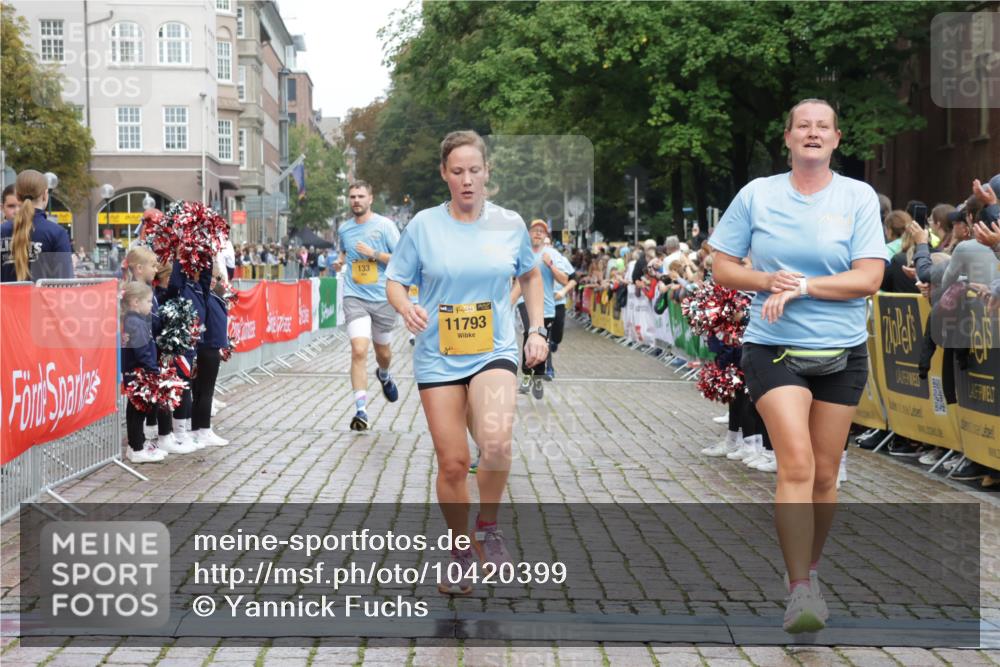 13.09.2026 - Kiel Lauf Yannick Fuchs http://msf.ph/oto/10420399 13.09.2026 09:42:19 Ziel 133, 792, 2914, 2955, 2977, 3357, 3676, 5105, 5336, 5774, 6620, 6797, 7687, 8476, 10938, 11793, 12723, 402, 570, 699, 772, 792, 2910, 3143, 3801, 4533, 5011, 5107, 5276, 6599, 6739, 7238, 8829, 9050, 12175, 12723, 142, 445, 771, 1045, 1777, 2608, 4548, 5559, 6075, 6099, 6213, 6423, 6542, 6913, 8532, 9706, 12190, 402, 3143, 3175, 4704, 6649, 6687, 8588, 9224, 11907 meine-sportfotos.de