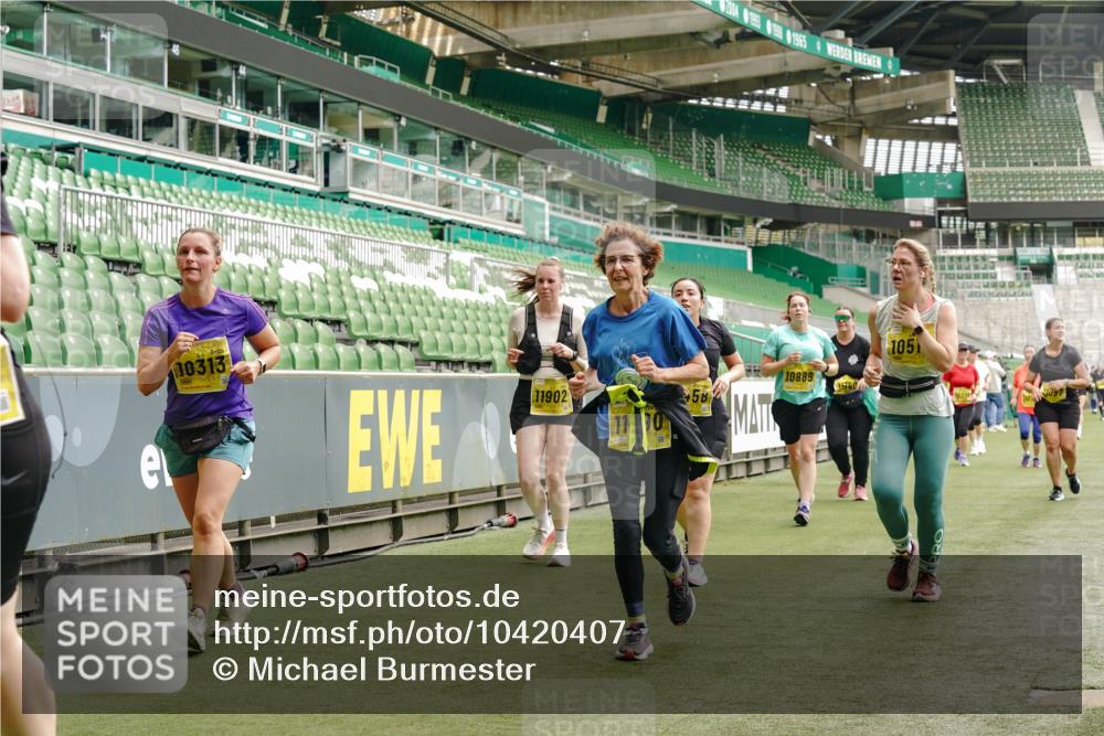 13.09.2026 - 21. swb-Marathon Bremen Michael Burmester http://msf.ph/oto/10420407 13.09.2026 10:44:14 Laufen im Stadion 10002, 10004, 10005, 10176, 10191, 10192, 10271, 10295, 10325, 10335, 10361, 10362, 10402, 10459, 10474, 10513, 10572, 10605, 10606, 10629, 10679, 10713, 10756, 10779, 10882, 10899, 10900, 10997, 10999, 11081, 11173, 11217, 11233, 11264, 11274, 11307, 11333, 11337, 11355, 11385, 11408, 11448, 11456, 11461, 11482, 11495, 11629, 11932, 11943, 12151, 12226, 12311, 12321, 12334 meine-sportfotos.de