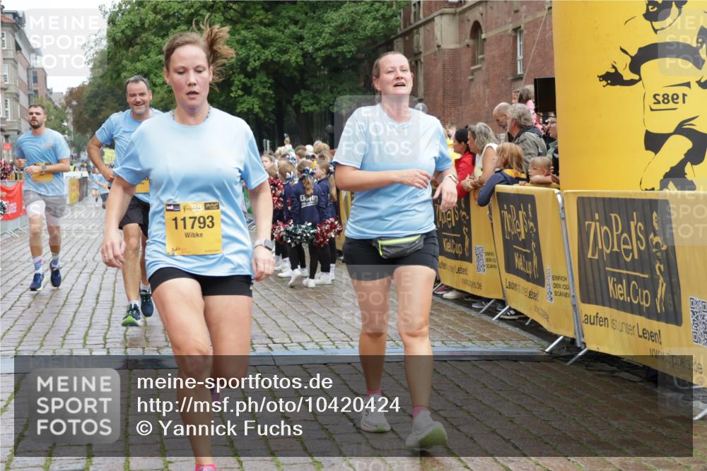 13.09.2026 - Kiel Lauf Yannick Fuchs http://msf.ph/oto/10420424 13.09.2026 09:42:20 Ziel 133, 2914, 2955, 2977, 3357, 3676, 5105, 5336, 5774, 6099, 6620, 6797, 7687, 8476, 10938, 11793, 570, 699, 772, 792, 2910, 3143, 3801, 4533, 5011, 5107, 5276, 6599, 6739, 7238, 8829, 9050, 12175, 12723, 142, 445, 771, 1045, 1777, 2608, 4548, 5559, 6075, 6213, 6423, 6542, 6913, 8532, 9592, 9706, 12190, 402, 3143, 3175, 4704, 6649, 6687, 8588, 9224, 11907 meine-sportfotos.de