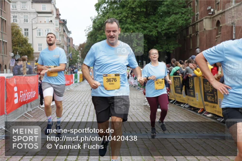 13.09.2026 - Kiel Lauf Yannick Fuchs http://msf.ph/oto/10420438 13.09.2026 09:42:21 Ziel 133, 2914, 2955, 2977, 3357, 3676, 5105, 5336, 5774, 6099, 6620, 6797, 7687, 8476, 10938, 11793, 570, 699, 772, 792, 2910, 3143, 3801, 4533, 5011, 5107, 5276, 5336, 6599, 6620, 6739, 7238, 8476, 8829, 9050, 12175, 12723, 142, 445, 771, 1045, 1777, 2608, 4548, 5559, 6075, 6213, 6423, 6542, 6913, 8532, 9519, 9592, 9706, 12190, 402, 3143, 3175, 4533, 4704, 6649, 6687, 6739, 8588, 9224, 11907 meine-sportfotos.de