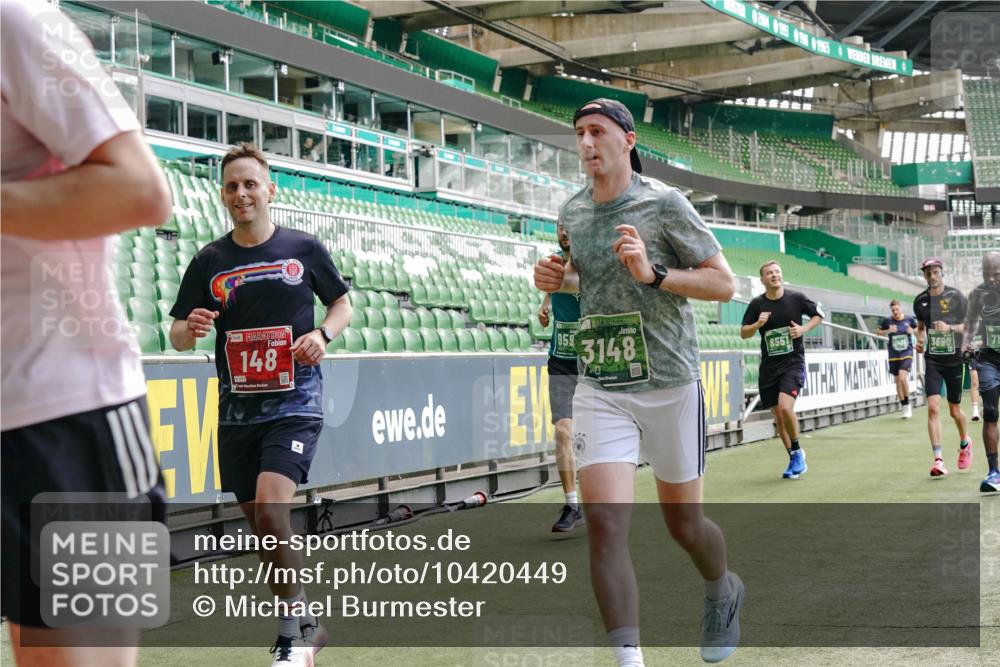 13.09.2026 - 21. swb-Marathon Bremen Michael Burmester http://msf.ph/oto/10420449 13.09.2026 12:58:48 Laufen im Stadion 141, 148, 191, 226, 232, 334, 511, 672, 745, 789, 790, 909, 972, 1010, 1080, 1119, 1166, 1191, 1199, 1281, 1516, 1535, 1642, 1647, 1752, 1881, 1931, 1933, 2046, 2210, 2289, 2324, 2343, 2367, 2371, 2397, 2423, 2425, 2577, 2771, 2806, 2807, 2827, 2885, 2899, 2903, 2953, 2961, 2979, 3015, 3021, 3051, 3098, 3120, 3124, 3138, 3148, 3182, 3186, 3190, 3233, 3319, 3338, 3435, 3516, 3531, 3534, 3560, 3652, 3655, 3685, 3690, 3695, 3866, 3933, 3934, 4101, 205 meine-sportfotos.de
