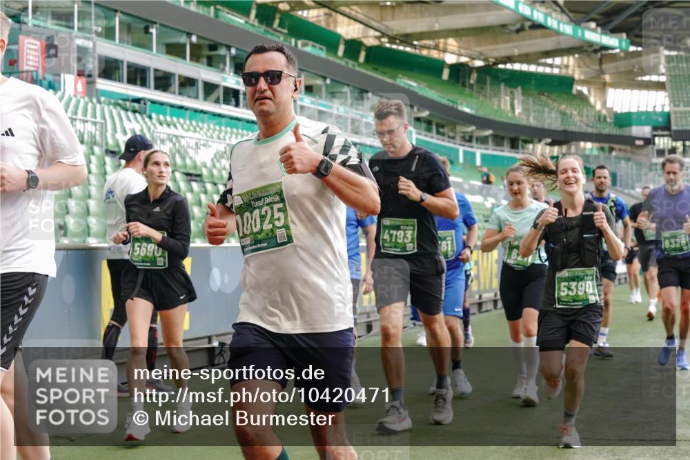 13.09.2026 - 21. swb-Marathon Bremen Michael Burmester http://msf.ph/oto/10420471 13.09.2026 13:21:36 Laufen im Stadion 128, 258, 343, 351, 423, 441, 601, 620, 704, 782, 851, 1060, 1094, 1129, 1158, 1177, 1316, 1344, 1409, 1417, 1439, 1446, 1518, 1657, 1669, 1676, 1697, 1729, 1808, 1846, 2010, 2064, 2139, 2201, 2258, 2278, 2290, 2349, 2394, 2395, 2414, 2417, 2437, 2501, 2519, 2551, 2588, 2619, 2632, 2652, 2660, 2685, 2711, 2736, 2793, 2828, 2886, 2954, 2964, 2995, 3004, 3010, 3017, 3018, 3022, 3034, 3035, 3036, 3037, 3070, 3074, 3102, 3139, 3144, 3225, 3264, 3351, 3682, 3784 meine-sportfotos.de