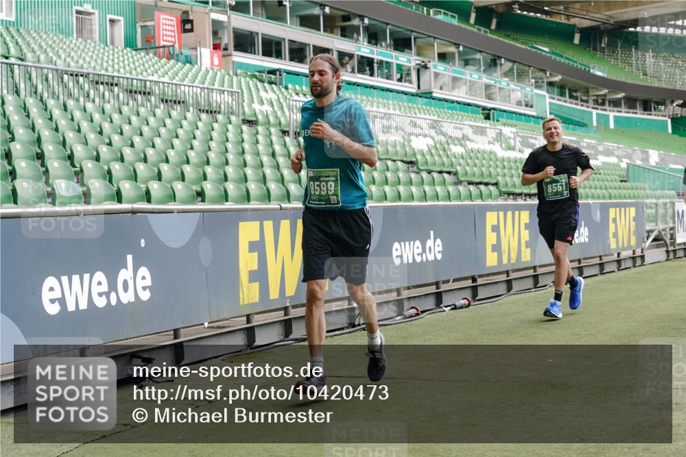 13.09.2026 - 21. swb-Marathon Bremen Michael Burmester http://msf.ph/oto/10420473 13.09.2026 12:58:50 Laufen im Stadion 141, 148, 191, 226, 232, 334, 511, 672, 745, 789, 790, 909, 972, 1010, 1080, 1119, 1166, 1191, 1199, 1281, 1516, 1535, 1642, 1647, 1752, 1881, 1931, 1933, 2046, 2210, 2289, 2324, 2343, 2367, 2371, 2397, 2423, 2425, 2577, 2771, 2806, 2807, 2827, 2885, 2899, 2903, 2953, 2961, 2979, 3015, 3021, 3051, 3098, 3120, 3124, 3138, 3148, 3182, 3186, 3190, 3233, 3319, 3338, 3435, 3516, 3531, 3534, 3560, 3652, 3655, 3685, 3690, 3695, 3866, 3933, 3934, 205 meine-sportfotos.de