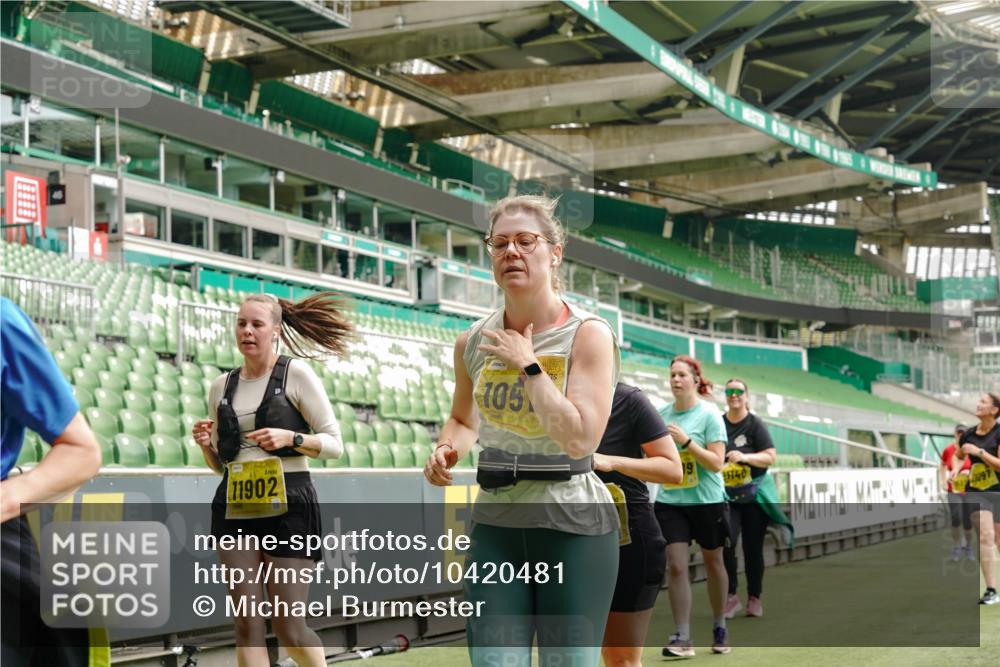 13.09.2026 - 21. swb-Marathon Bremen Michael Burmester http://msf.ph/oto/10420481 13.09.2026 10:44:16 Laufen im Stadion 10002, 10004, 10005, 10176, 10191, 10192, 10271, 10295, 10325, 10335, 10361, 10362, 10402, 10459, 10474, 10513, 10572, 10605, 10606, 10629, 10679, 10713, 10756, 10779, 10882, 10899, 10900, 10997, 10999, 11081, 11173, 11217, 11233, 11264, 11274, 11307, 11333, 11337, 11355, 11385, 11408, 11448, 11456, 11461, 11482, 11495, 11629, 11932, 11943, 12151, 12226, 12311, 12321, 12334 meine-sportfotos.de