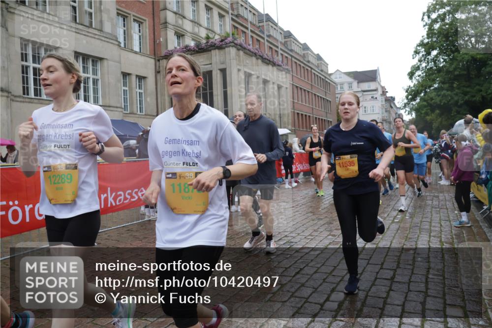 13.09.2026 - Kiel Lauf Yannick Fuchs http://msf.ph/oto/10420497 13.09.2026 10:52:58 Ziel 127, 154, 1071, 1083, 1426, 1486, 1550, 3059, 3173, 3431, 3514, 3587, 3657, 3875, 4570, 5329, 5642, 5643, 5710, 5838, 6015, 6161, 6201, 6695, 6777, 7017, 7139, 7596, 7883, 8516, 8580, 8863, 8905, 8935, 8978, 9126, 9166, 9749, 10721, 11048, 11282, 11496, 11988, 12213, 90, 158, 172, 398, 475, 626, 1433, 1471, 1472, 1473, 1474, 1531, 1535, 1634, 1812, 1837, 2069, 2089, 2293, 2442, 2735, 3050, 3054, 3343, 3452, 3514, 3582, 3778, 3853, 6201, 475 meine-sportfotos.de