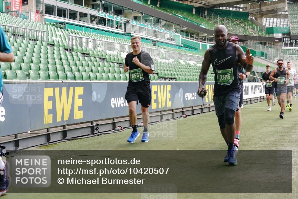 13.09.2026 - 21. swb-Marathon Bremen Michael Burmester http://msf.ph/oto/10420507 13.09.2026 12:58:51 Laufen im Stadion 141, 148, 191, 226, 232, 334, 511, 672, 745, 789, 790, 909, 972, 1080, 1119, 1166, 1191, 1199, 1281, 1516, 1535, 1642, 1647, 1752, 1881, 1931, 1933, 2046, 2210, 2289, 2343, 2367, 2371, 2397, 2423, 2425, 2577, 2771, 2806, 2807, 2827, 2885, 2899, 2903, 2953, 2961, 2979, 3015, 3021, 3051, 3098, 3120, 3124, 3138, 3148, 3182, 3186, 3190, 3233, 3319, 3338, 3435, 3516, 3531, 3534, 3560, 3652, 3655, 3685, 3690, 3695, 3866, 3933, 3934, 205 meine-sportfotos.de