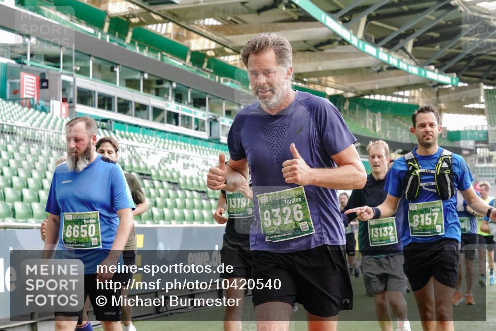 13.09.2026 - 21. swb-Marathon Bremen Michael Burmester http://msf.ph/oto/10420540 13.09.2026 13:21:39 Laufen im Stadion 128, 258, 343, 351, 423, 441, 601, 620, 704, 782, 851, 1060, 1094, 1158, 1177, 1316, 1344, 1409, 1417, 1439, 1446, 1518, 1657, 1669, 1676, 1697, 1729, 1808, 1846, 2010, 2064, 2139, 2201, 2258, 2278, 2290, 2349, 2394, 2395, 2414, 2417, 2437, 2501, 2519, 2551, 2588, 2619, 2632, 2652, 2660, 2685, 2711, 2736, 2793, 2828, 2886, 2954, 2964, 2995, 3004, 3010, 3017, 3018, 3022, 3034, 3035, 3036, 3037, 3070, 3074, 3102, 3139, 3144, 3225, 3264, 3351, 3682, 3784, 1506 meine-sportfotos.de