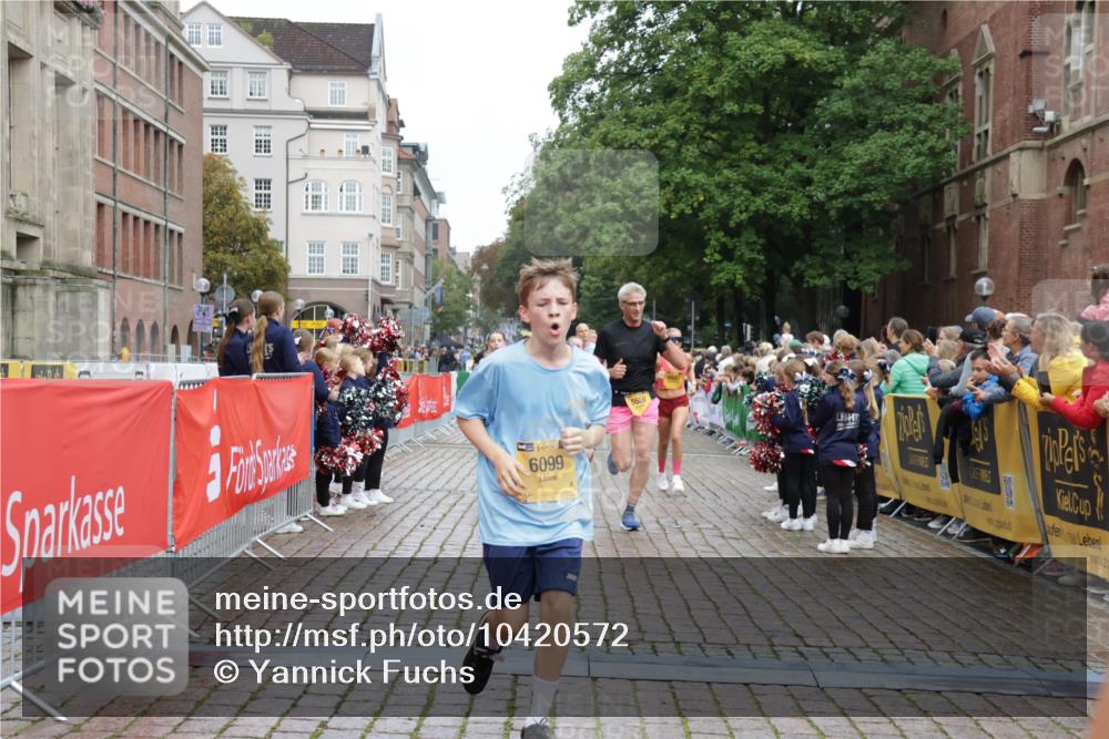 13.09.2026 - Kiel Lauf Yannick Fuchs http://msf.ph/oto/10420572 13.09.2026 09:42:28 Ziel 133, 445, 771, 1045, 1777, 2608, 2914, 2955, 2977, 4548, 5559, 6075, 6099, 6213, 6542, 6797, 6913, 10938, 12190, 133, 570, 699, 772, 792, 2910, 3357, 3676, 3801, 5011, 5105, 5276, 5336, 5774, 6599, 6620, 6797, 7687, 8476, 8829, 9050, 11793, 12723, 142, 762, 3827, 4322, 6423, 8532, 9519, 9592, 9706, 11721, 3143, 4533, 5107, 6739, 7238, 8829, 9050, 12175 meine-sportfotos.de