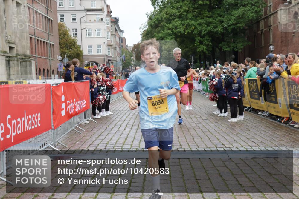 13.09.2026 - Kiel Lauf Yannick Fuchs http://msf.ph/oto/10420583 13.09.2026 09:42:28 Ziel 133, 445, 771, 1045, 1777, 2608, 2914, 2955, 2977, 4548, 5559, 6075, 6099, 6213, 6542, 6797, 6913, 10938, 12190, 133, 570, 699, 772, 792, 2910, 3357, 3676, 3801, 5011, 5105, 5276, 5336, 5774, 6599, 6620, 6797, 7687, 8476, 8829, 9050, 11793, 12723, 142, 762, 3827, 4322, 6423, 8532, 9519, 9592, 9706, 11721, 3143, 4533, 5107, 6739, 7238, 8829, 9050, 12175 meine-sportfotos.de