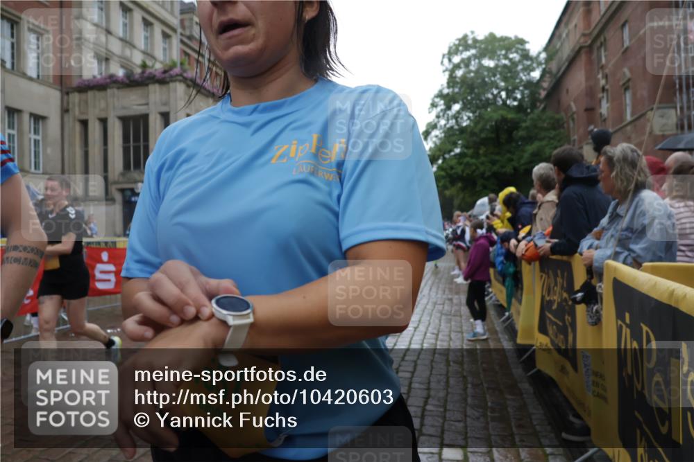 13.09.2026 - Kiel Lauf Yannick Fuchs http://msf.ph/oto/10420603 13.09.2026 10:53:04 Ziel 127, 1071, 1486, 3104, 3173, 3500, 3587, 3657, 5329, 5642, 5643, 5710, 5838, 5924, 6015, 6055, 6161, 6374, 6695, 6777, 7139, 7596, 7869, 8483, 8516, 8518, 8580, 8863, 8905, 8935, 9126, 9166, 9749, 10721, 11074, 11282, 11496, 11919, 11988, 12217, 12405, 90, 154, 158, 172, 398, 1083, 1426, 1433, 1473, 1474, 1531, 1535, 1550, 1634, 1812, 1837, 2069, 2089, 2293, 2735, 3050, 3054, 3059, 3431, 3452, 3514, 3778, 3853, 3875, 4570, 5329, 5838, 6201, 7017, 7883, 8580, 8935, 475 meine-sportfotos.de