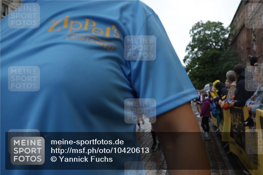 13.09.2026 - Kiel Lauf Yannick Fuchs http://msf.ph/oto/10420613 13.09.2026 10:53:04 Ziel 127, 1071, 1486, 3104, 3173, 3500, 3587, 3657, 5329, 5642, 5643, 5710, 5838, 5924, 6015, 6055, 6161, 6374, 6695, 6777, 7139, 7596, 7869, 8483, 8516, 8518, 8580, 8863, 8905, 8935, 9126, 9166, 9749, 10721, 11074, 11282, 11496, 11919, 11988, 12217, 12405, 90, 154, 158, 172, 398, 1083, 1426, 1433, 1473, 1474, 1531, 1535, 1550, 1634, 1812, 1837, 2069, 2089, 2293, 2735, 3050, 3054, 3059, 3431, 3452, 3514, 3778, 3853, 3875, 4570, 5329, 5838, 6201, 7017, 7883, 8580, 8935, 475 meine-sportfotos.de