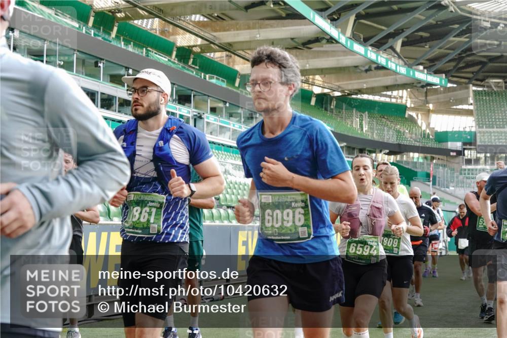 13.09.2026 - 21. swb-Marathon Bremen Michael Burmester http://msf.ph/oto/10420632 13.09.2026 13:21:43 Laufen im Stadion 128, 258, 343, 351, 423, 441, 601, 620, 704, 782, 851, 1060, 1094, 1158, 1177, 1316, 1344, 1417, 1439, 1446, 1518, 1657, 1669, 1676, 1697, 1729, 1808, 1846, 1883, 2010, 2064, 2139, 2201, 2258, 2278, 2290, 2349, 2394, 2395, 2414, 2417, 2437, 2501, 2519, 2551, 2588, 2619, 2632, 2652, 2660, 2685, 2711, 2736, 2793, 2828, 2886, 2954, 2964, 2995, 3004, 3010, 3017, 3018, 3022, 3034, 3035, 3036, 3037, 3070, 3074, 3102, 3139, 3144, 3225, 3351, 3682, 3784, 4020, 1506 meine-sportfotos.de