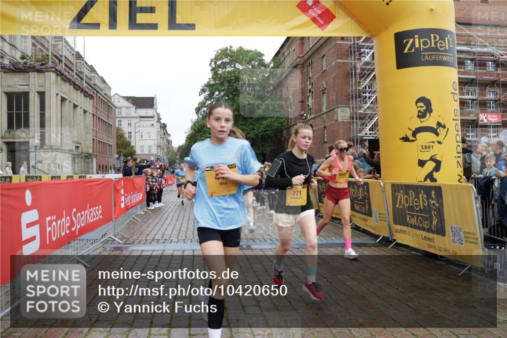 13.09.2026 - Kiel Lauf Yannick Fuchs http://msf.ph/oto/10420650 13.09.2026 09:42:32 Ziel 445, 771, 1045, 1777, 2608, 2914, 4548, 5559, 6075, 6099, 6213, 6423, 6542, 6913, 9706, 12190, 133, 570, 699, 772, 792, 2910, 2914, 2955, 2977, 3357, 3676, 3801, 5011, 5105, 5276, 5336, 5774, 6599, 6620, 6797, 7687, 8476, 10938, 11793, 12723, 142, 762, 3827, 4322, 8532, 8870, 9311, 9519, 9592, 9629, 11721, 12678, 699, 772, 3801, 5107, 7238, 8829, 9050, 12175 meine-sportfotos.de