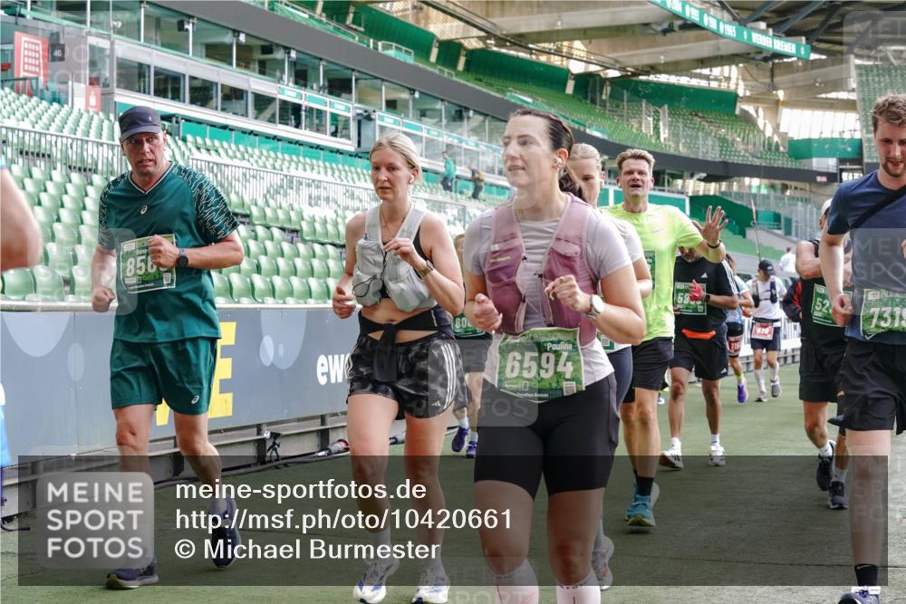 13.09.2026 - 21. swb-Marathon Bremen Michael Burmester http://msf.ph/oto/10420661 13.09.2026 13:21:43 Laufen im Stadion 128, 258, 343, 351, 423, 441, 601, 620, 704, 782, 851, 1060, 1094, 1158, 1177, 1316, 1344, 1417, 1439, 1446, 1518, 1657, 1669, 1676, 1697, 1729, 1808, 1846, 1883, 2010, 2064, 2139, 2201, 2258, 2278, 2290, 2349, 2394, 2395, 2414, 2417, 2437, 2501, 2519, 2551, 2588, 2619, 2632, 2652, 2660, 2685, 2711, 2736, 2793, 2828, 2886, 2954, 2964, 2995, 3004, 3010, 3017, 3018, 3022, 3034, 3035, 3036, 3037, 3070, 3074, 3102, 3139, 3144, 3225, 3351, 3682, 3784, 4020, 1506 meine-sportfotos.de