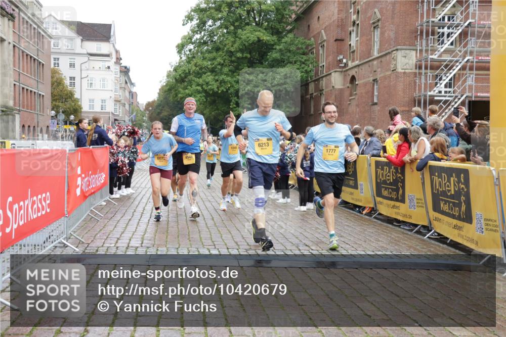 13.09.2026 - Kiel Lauf Yannick Fuchs http://msf.ph/oto/10420679 13.09.2026 09:42:34 Ziel 142, 445, 771, 1045, 1777, 2608, 4548, 5559, 6075, 6099, 6213, 6423, 6542, 6913, 8532, 9706, 12190, 133, 570, 699, 792, 2910, 2914, 2955, 2977, 3357, 3676, 3801, 5011, 5105, 5276, 5336, 5774, 6599, 6620, 6797, 7687, 8476, 10938, 11793, 12723, 762, 3827, 3849, 4322, 7874, 8870, 9311, 9519, 9592, 9629, 11721, 12678, 699, 772, 2910, 3801, 8829, 9050, 12175 meine-sportfotos.de