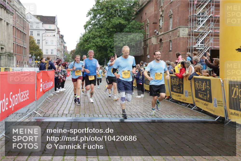 13.09.2026 - Kiel Lauf Yannick Fuchs http://msf.ph/oto/10420686 13.09.2026 09:42:34 Ziel 142, 445, 771, 1045, 1777, 2608, 4548, 5559, 6075, 6099, 6213, 6423, 6542, 6913, 8532, 9706, 12190, 133, 570, 699, 792, 2910, 2914, 2955, 2977, 3357, 3676, 3801, 5011, 5105, 5276, 5336, 5774, 6599, 6620, 6797, 7687, 8476, 10938, 11793, 12723, 762, 3827, 3849, 4322, 7874, 8870, 9311, 9519, 9592, 9629, 11721, 12678, 699, 772, 2910, 3801, 8829, 9050, 12175 meine-sportfotos.de