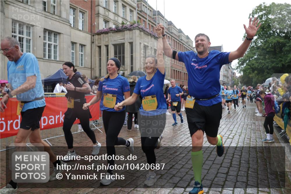 13.09.2026 - Kiel Lauf Yannick Fuchs http://msf.ph/oto/10420687 13.09.2026 10:53:08 Ziel 127, 1071, 3104, 3153, 3173, 3500, 3587, 3657, 4196, 5642, 5643, 5924, 6015, 6055, 6104, 6161, 6374, 6695, 6777, 7139, 7869, 8483, 8518, 8905, 9126, 9749, 10721, 11074, 11919, 11988, 12217, 12405, 12844, 154, 158, 172, 398, 1083, 1426, 1433, 1474, 1486, 1535, 1550, 1634, 1812, 1837, 2069, 2089, 2735, 3050, 3054, 3059, 3431, 3452, 3514, 3657, 3778, 3853, 3875, 4570, 5329, 5710, 5838, 6161, 6201, 6777, 7017, 7596, 7883, 8516, 8580, 8863, 8905, 8935 meine-sportfotos.de