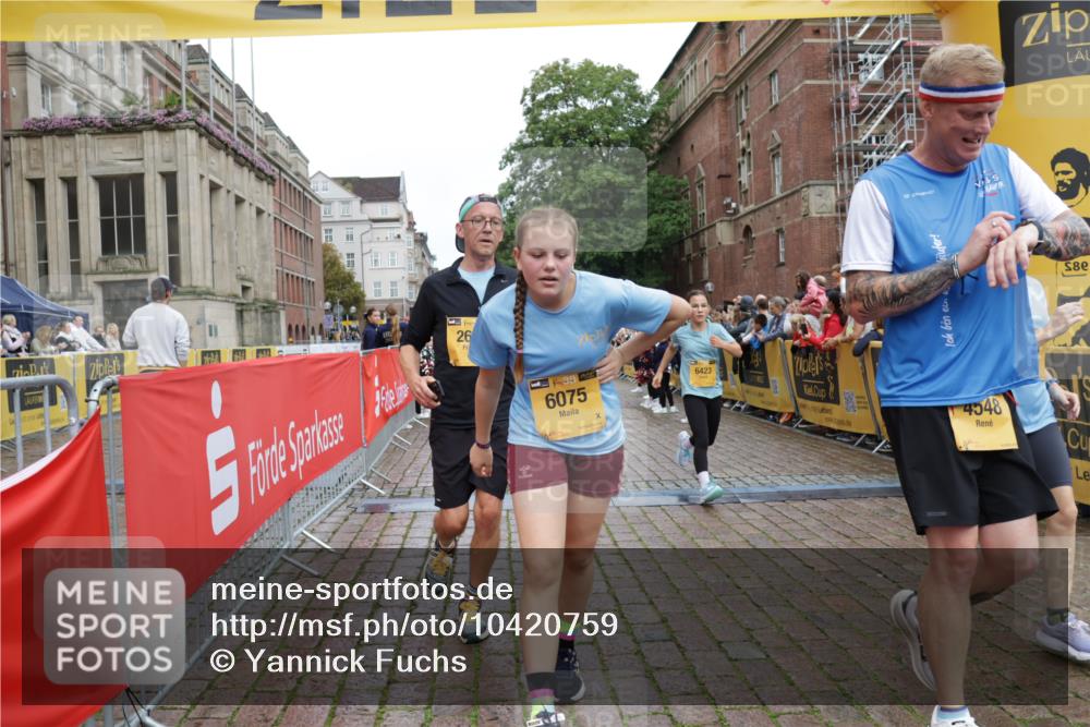 13.09.2026 - Kiel Lauf Yannick Fuchs http://msf.ph/oto/10420759 13.09.2026 09:42:37 Ziel 142, 445, 771, 1045, 1777, 2608, 4548, 5559, 6075, 6213, 6423, 6542, 6913, 8532, 9519, 9592, 9706, 12190, 133, 445, 570, 792, 2910, 2914, 2955, 2977, 3357, 3676, 5011, 5105, 5276, 5336, 5559, 5774, 6099, 6599, 6620, 6797, 7687, 8476, 10938, 11793, 12723, 762, 1213, 3827, 3849, 4322, 7874, 8191, 8870, 9311, 9629, 11721, 12678, 699, 772, 2910, 3801, 6599 meine-sportfotos.de