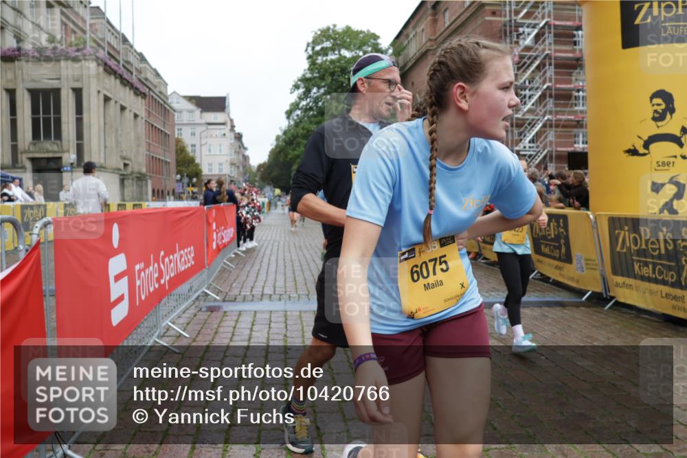 13.09.2026 - Kiel Lauf Yannick Fuchs http://msf.ph/oto/10420766 13.09.2026 09:42:38 Ziel 142, 771, 1045, 1777, 2608, 4548, 6075, 6213, 6423, 6542, 6913, 8532, 9519, 9592, 9706, 12190, 133, 445, 570, 771, 792, 2914, 2955, 2977, 3357, 3676, 5011, 5105, 5276, 5336, 5559, 5774, 6099, 6542, 6599, 6620, 6797, 7687, 8476, 10938, 11793, 12723, 762, 1213, 3827, 3849, 4322, 7874, 8191, 8870, 9311, 9629, 11721, 12678, 699, 772, 2910, 3801, 5276, 6599 meine-sportfotos.de