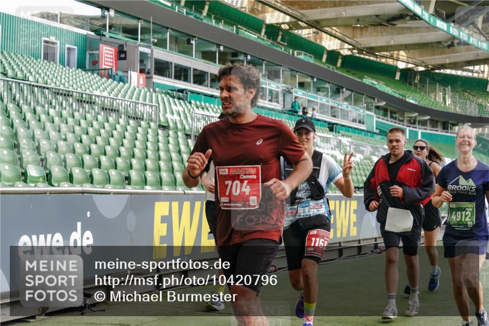 13.09.2026 - 21. swb-Marathon Bremen Michael Burmester http://msf.ph/oto/10420796 13.09.2026 13:21:48 Laufen im Stadion 128, 258, 343, 351, 423, 441, 571, 601, 620, 704, 782, 851, 1060, 1094, 1157, 1158, 1177, 1259, 1316, 1344, 1417, 1439, 1518, 1657, 1669, 1676, 1697, 1729, 1808, 1846, 1883, 2010, 2064, 2139, 2201, 2258, 2278, 2290, 2394, 2395, 2414, 2417, 2437, 2501, 2519, 2551, 2588, 2619, 2632, 2652, 2660, 2685, 2711, 2736, 2793, 2828, 2886, 2954, 2964, 2995, 3004, 3010, 3017, 3018, 3022, 3034, 3035, 3036, 3037, 3070, 3074, 3102, 3139, 3144, 3225, 3351, 3682, 3784, 4020, 4431, 1506 meine-sportfotos.de