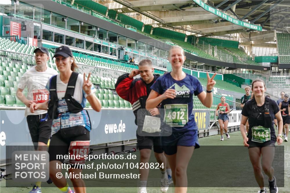 13.09.2026 - 21. swb-Marathon Bremen Michael Burmester http://msf.ph/oto/10420824 13.09.2026 13:21:49 Laufen im Stadion 128, 211, 258, 343, 351, 423, 441, 571, 601, 620, 704, 782, 851, 1060, 1094, 1157, 1158, 1177, 1259, 1316, 1344, 1417, 1439, 1518, 1657, 1669, 1676, 1729, 1808, 1846, 1883, 2010, 2064, 2139, 2201, 2258, 2278, 2290, 2394, 2395, 2414, 2417, 2437, 2501, 2519, 2551, 2588, 2619, 2632, 2652, 2660, 2685, 2711, 2736, 2793, 2828, 2886, 2954, 2964, 2995, 3004, 3010, 3017, 3018, 3022, 3034, 3035, 3036, 3037, 3070, 3074, 3102, 3144, 3225, 3351, 3682, 3784, 4020, 4431, 1506 meine-sportfotos.de