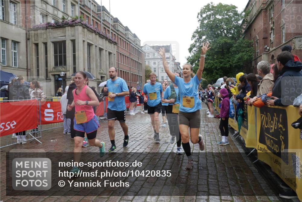13.09.2026 - Kiel Lauf Yannick Fuchs http://msf.ph/oto/10420835 13.09.2026 10:53:17 Ziel 168, 207, 373, 2174, 2336, 2859, 3153, 3500, 4196, 5691, 5924, 6055, 6104, 6181, 6374, 7869, 8422, 8483, 10276, 10367, 11097, 11253, 12405, 12844, 127, 154, 158, 398, 1071, 1083, 1426, 1433, 1486, 1535, 1550, 1634, 1812, 2069, 2089, 3050, 3059, 3104, 3173, 3431, 3452, 3500, 3514, 3587, 3657, 3875, 4570, 5329, 5642, 5643, 5710, 5838, 6015, 6161, 6201, 6374, 6695, 6777, 7017, 7139, 7596, 7883, 8483, 8516, 8518, 8580, 8863, 8905, 8935, 9749, 10721, 11074, 1199, 172 meine-sportfotos.de