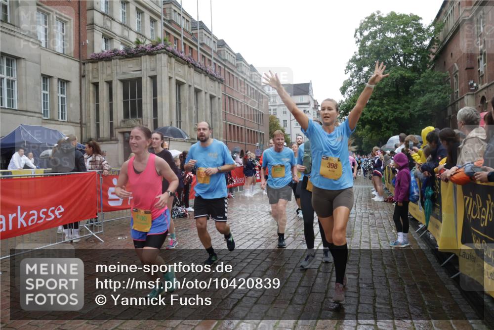13.09.2026 - Kiel Lauf Yannick Fuchs http://msf.ph/oto/10420839 13.09.2026 10:53:17 Ziel 168, 207, 373, 2174, 2336, 2859, 3153, 3500, 4196, 5691, 5924, 6055, 6104, 6181, 6374, 7869, 8422, 8483, 10276, 10367, 11097, 11253, 12405, 12844, 127, 154, 158, 398, 1071, 1083, 1426, 1433, 1486, 1535, 1550, 1634, 1812, 2069, 2089, 3050, 3059, 3104, 3173, 3431, 3452, 3500, 3514, 3587, 3657, 3875, 4570, 5329, 5642, 5643, 5710, 5838, 6015, 6161, 6201, 6374, 6695, 6777, 7017, 7139, 7596, 7883, 8483, 8516, 8518, 8580, 8863, 8905, 8935, 9749, 10721, 11074, 1199, 172 meine-sportfotos.de