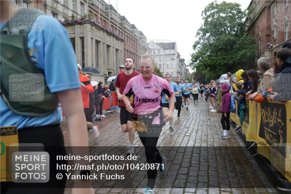 13.09.2026 - Kiel Lauf Yannick Fuchs http://msf.ph/oto/10420871 13.09.2026 10:53:19 Ziel 168, 207, 373, 2174, 2336, 2859, 3153, 4005, 4196, 5691, 6104, 6181, 6543, 6821, 7365, 8422, 10276, 10367, 11097, 11253, 12513, 12844, 127, 154, 158, 1071, 1083, 1426, 1433, 1486, 1535, 1550, 1634, 2069, 3050, 3059, 3104, 3173, 3431, 3452, 3500, 3514, 3587, 3657, 3875, 4570, 5329, 5642, 5643, 5710, 5838, 5924, 6015, 6055, 6161, 6201, 6374, 6695, 6777, 7017, 7139, 7596, 7869, 7883, 8483, 8516, 8518, 8580, 8863, 8905, 8935, 9749, 10721, 11074, 1199, 172 meine-sportfotos.de