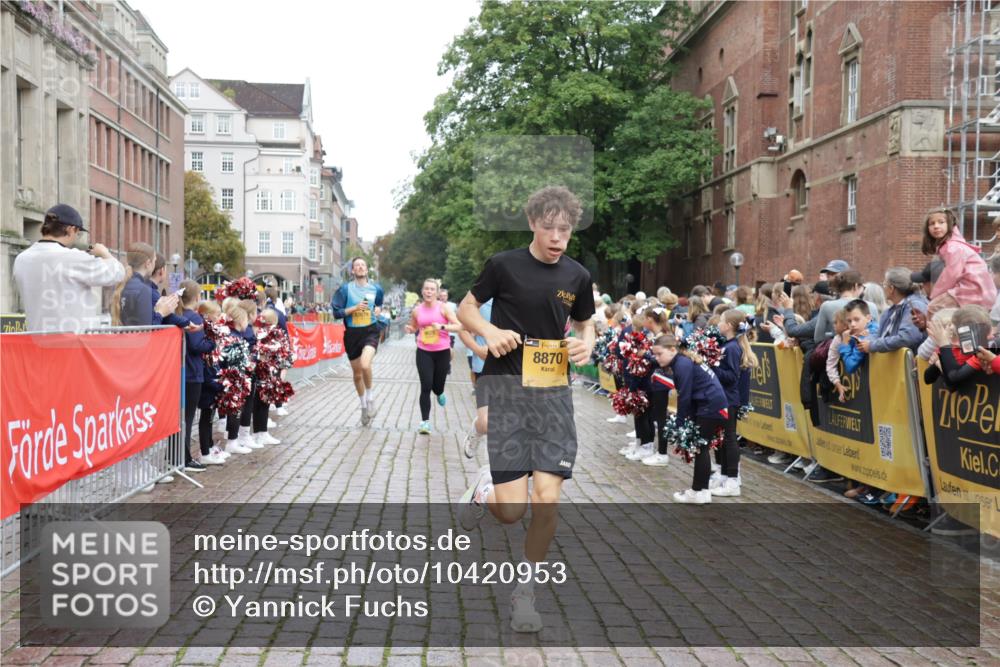 13.09.2026 - Kiel Lauf Yannick Fuchs http://msf.ph/oto/10420953 13.09.2026 09:42:52 Ziel 762, 1213, 3827, 3849, 4322, 7874, 8191, 8870, 9311, 9629, 11721, 12678, 133, 142, 445, 771, 1045, 1777, 2608, 2914, 2955, 2977, 3676, 4548, 5559, 6075, 6099, 6213, 6423, 6542, 6797, 6913, 8532, 9519, 9592, 9706, 10938, 12190, 1040, 3041, 3850, 5530, 9354, 9933, 10047, 10118, 11753, 12259, 133, 3357, 3676, 5105, 5336, 5774, 6620, 6797, 7687, 8476, 10938, 11793 meine-sportfotos.de