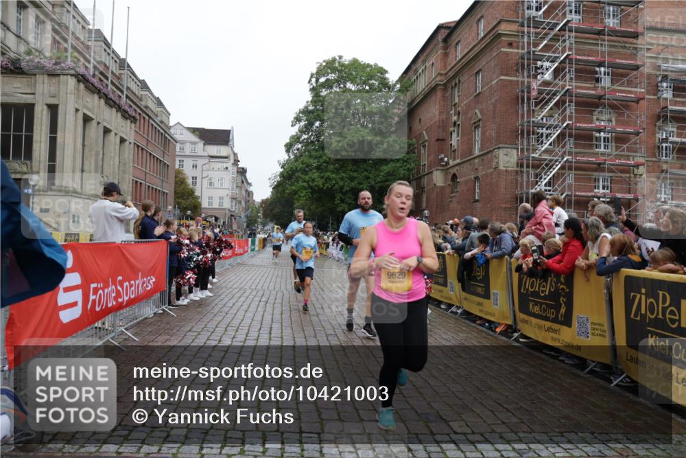 13.09.2026 - Kiel Lauf Yannick Fuchs http://msf.ph/oto/10421003 13.09.2026 09:42:55 Ziel 762, 1213, 3827, 3849, 5530, 7874, 8191, 8870, 9311, 9629, 11721, 12678, 142, 445, 762, 771, 1045, 1777, 2608, 2914, 2955, 2977, 4322, 4548, 5559, 6075, 6099, 6213, 6423, 6542, 6913, 8532, 9519, 9592, 9706, 12190, 1040, 1508, 3041, 3850, 5929, 7532, 8808, 9354, 9933, 10047, 10118, 11753, 12259, 133, 2914, 2955, 2977, 3676, 5105, 5774, 6797, 10938, 11793 meine-sportfotos.de