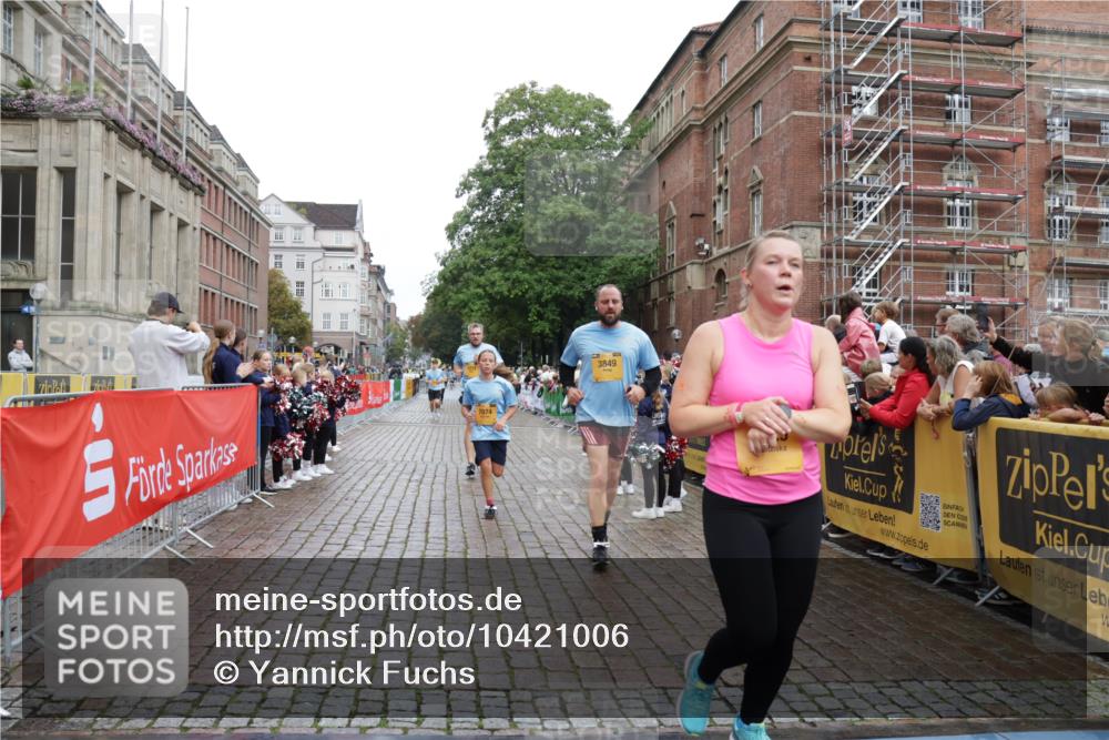 13.09.2026 - Kiel Lauf Yannick Fuchs http://msf.ph/oto/10421006 13.09.2026 09:42:55 Ziel 762, 1213, 3827, 3849, 5530, 7874, 8191, 8870, 9311, 9629, 11721, 12678, 142, 445, 762, 771, 1045, 1777, 2608, 2914, 2955, 2977, 4322, 4548, 5559, 6075, 6099, 6213, 6423, 6542, 6913, 8532, 9519, 9592, 9706, 12190, 1040, 1508, 3041, 3850, 5929, 7532, 8808, 9354, 9933, 10047, 10118, 11753, 12259, 133, 2914, 2955, 2977, 3676, 5105, 5774, 6797, 10938, 11793 meine-sportfotos.de