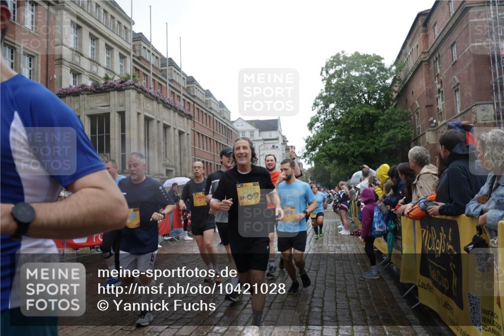 13.09.2026 - Kiel Lauf Yannick Fuchs http://msf.ph/oto/10421028 13.09.2026 10:53:28 Ziel 168, 207, 1757, 2692, 2859, 3498, 4005, 4515, 4657, 5285, 5766, 5769, 5788, 6543, 6712, 6821, 6926, 7021, 7132, 7365, 7649, 9677, 10276, 11166, 11253, 11537, 11556, 12380, 12513, 127, 373, 1071, 1426, 1486, 1550, 2174, 2336, 3104, 3153, 3173, 3431, 3500, 3587, 3657, 4196, 5329, 5642, 5643, 5691, 5710, 5838, 5924, 6015, 6055, 6104, 6161, 6181, 6374, 6695, 6777, 7139, 7596, 7869, 8422, 8483, 8516, 8518, 8580, 8863, 8905, 8935, 9749, 10276, 10367, 10721, 11074, 11097, 1199 meine-sportfotos.de