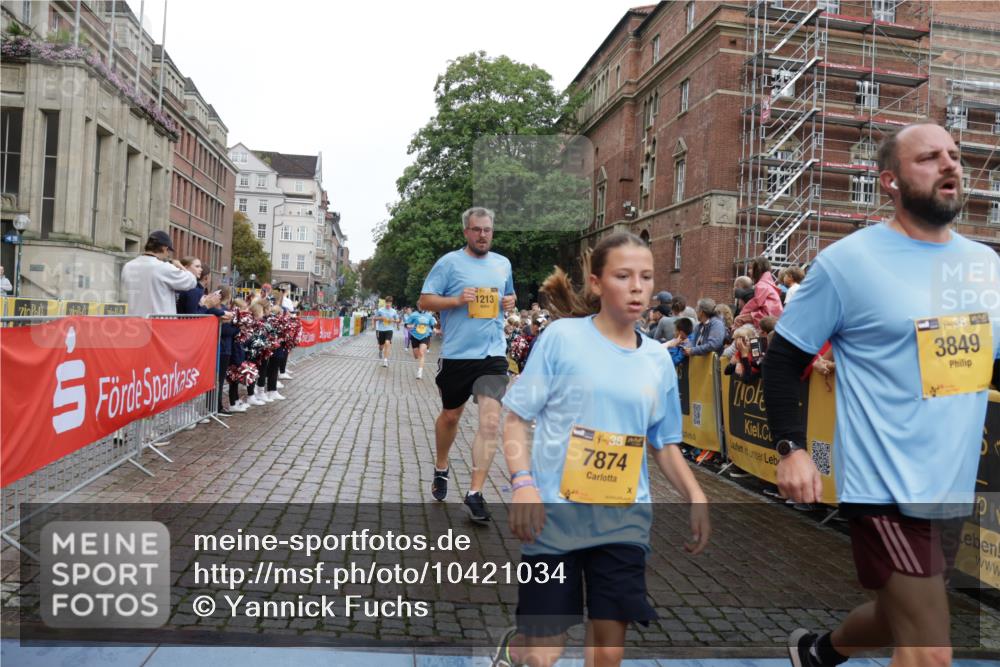 13.09.2026 - Kiel Lauf Yannick Fuchs http://msf.ph/oto/10421034 13.09.2026 09:42:57 Ziel 1040, 1213, 3827, 3849, 3850, 5530, 7874, 8191, 8870, 9311, 9629, 11721, 11753, 12678, 142, 445, 762, 771, 1045, 1777, 2608, 2914, 3827, 4322, 4548, 5559, 6075, 6099, 6213, 6423, 6542, 6913, 8532, 9519, 9592, 9706, 12190, 255, 1508, 3041, 5929, 7099, 7532, 8808, 9354, 9933, 10047, 10118, 12259, 133, 2914, 2955, 2977, 3676, 5105, 6099, 6797, 10938, 11793 meine-sportfotos.de