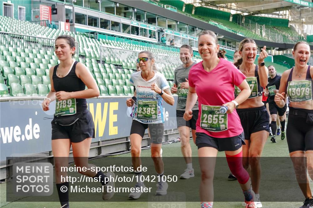 13.09.2026 - 21. swb-Marathon Bremen Michael Burmester http://msf.ph/oto/10421050 13.09.2026 13:21:58 Laufen im Stadion 128, 160, 211, 258, 343, 351, 423, 441, 571, 601, 620, 704, 782, 851, 1060, 1094, 1157, 1158, 1177, 1259, 1316, 1344, 1417, 1439, 1518, 1657, 1669, 1676, 1729, 1808, 1846, 1883, 2139, 2201, 2258, 2278, 2290, 2394, 2395, 2414, 2417, 2437, 2504, 2519, 2551, 2588, 2619, 2632, 2652, 2660, 2685, 2711, 2736, 2793, 2828, 2886, 2954, 2964, 2995, 3004, 3010, 3022, 3034, 3070, 3074, 3102, 3144, 3225, 3351, 3682, 3784, 4020, 4431, 4584, 1506 meine-sportfotos.de