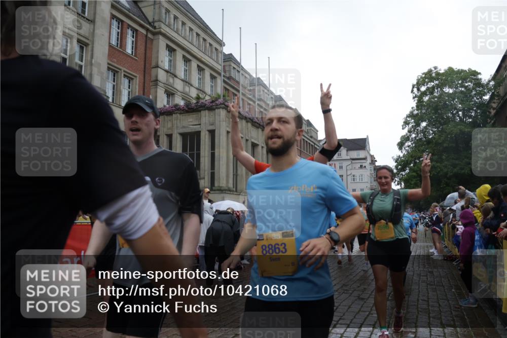 13.09.2026 - Kiel Lauf Yannick Fuchs http://msf.ph/oto/10421068 13.09.2026 10:53:30 Ziel 168, 207, 1199, 1757, 2692, 3027, 3498, 4005, 4515, 4657, 5285, 5766, 5769, 5788, 6543, 6712, 6821, 6926, 7021, 7132, 7365, 7571, 7599, 7649, 8003, 8821, 9677, 11166, 11537, 11556, 12380, 12513, 127, 373, 1071, 1486, 2174, 2336, 2859, 3104, 3153, 3173, 3500, 3587, 3657, 4196, 5642, 5643, 5691, 5710, 5924, 6015, 6055, 6104, 6161, 6181, 6374, 6695, 6777, 7139, 7596, 7869, 8422, 8483, 8516, 8518, 8863, 8905, 9749, 10276, 10367, 10721, 11074, 11097, 11253 meine-sportfotos.de