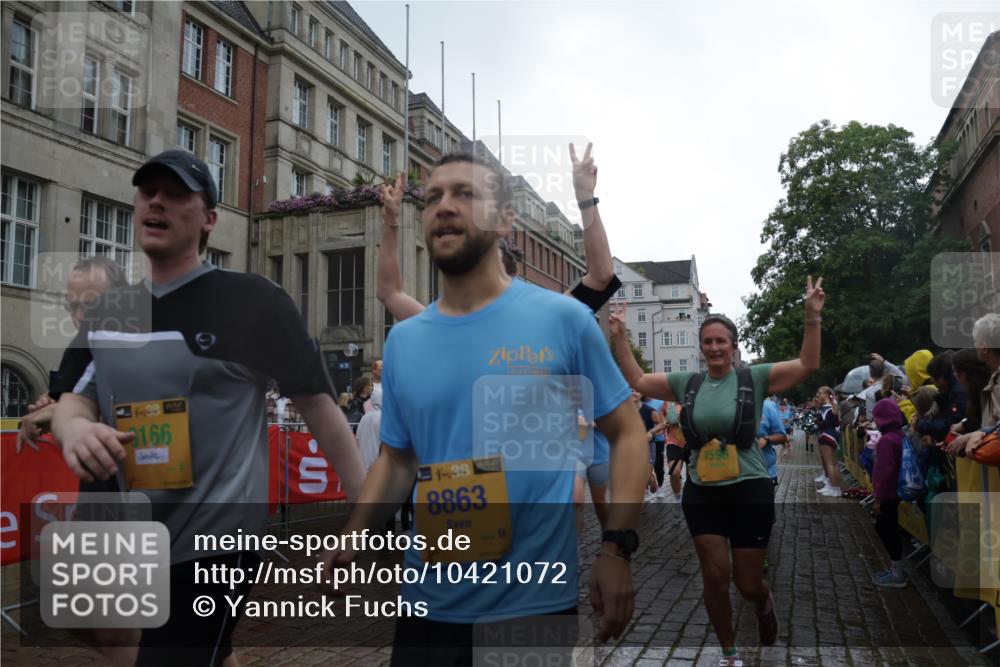 13.09.2026 - Kiel Lauf Yannick Fuchs http://msf.ph/oto/10421072 13.09.2026 10:53:30 Ziel 168, 207, 1199, 1757, 2692, 3027, 3498, 4005, 4515, 4657, 5285, 5766, 5769, 5788, 6543, 6712, 6821, 6926, 7021, 7132, 7365, 7571, 7599, 7649, 8003, 8821, 9677, 11166, 11537, 11556, 12380, 12513, 127, 373, 1071, 1486, 2174, 2336, 2859, 3104, 3153, 3173, 3500, 3587, 3657, 4196, 5642, 5643, 5691, 5710, 5924, 6015, 6055, 6104, 6161, 6181, 6374, 6695, 6777, 7139, 7596, 7869, 8422, 8483, 8516, 8518, 8863, 8905, 9749, 10276, 10367, 10721, 11074, 11097, 11253 meine-sportfotos.de