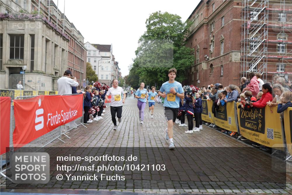 13.09.2026 - Kiel Lauf Yannick Fuchs http://msf.ph/oto/10421103 13.09.2026 09:43:02 Ziel 1040, 1213, 3849, 3850, 5530, 7874, 8191, 9354, 9629, 11753, 12259, 142, 445, 762, 771, 1045, 1777, 2608, 3827, 4322, 4548, 5559, 6075, 6213, 6423, 6542, 6913, 8532, 8870, 9311, 9519, 9592, 9629, 9706, 11721, 12190, 12678, 255, 623, 1508, 3041, 5929, 6377, 7099, 7532, 8808, 9933, 10047, 10118, 445, 771, 2914, 2955, 2977, 5559, 6099, 6542, 12190 meine-sportfotos.de