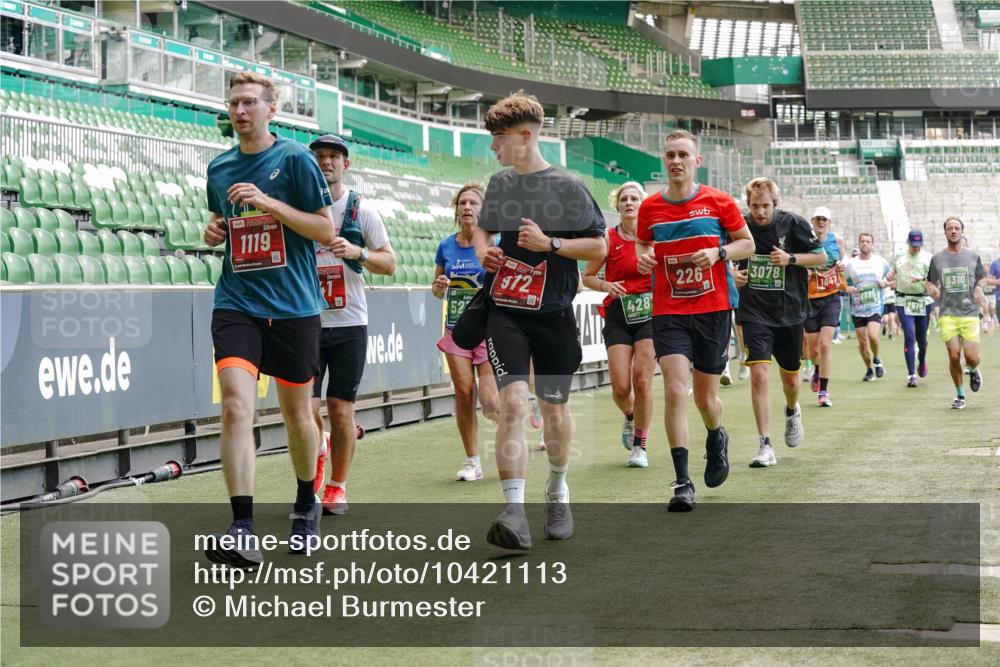13.09.2026 - 21. swb-Marathon Bremen Michael Burmester http://msf.ph/oto/10421113 13.09.2026 12:59:12 Laufen im Stadion 141, 148, 191, 226, 232, 260, 342, 511, 672, 745, 789, 790, 972, 1080, 1119, 1166, 1191, 1199, 1209, 1281, 1493, 1494, 1516, 1642, 1647, 1752, 1931, 1933, 2046, 2088, 2210, 2289, 2343, 2367, 2397, 2425, 2481, 2517, 2570, 2577, 2771, 2806, 2807, 2827, 2885, 2899, 2914, 2953, 2961, 2979, 3015, 3021, 3098, 3120, 3124, 3138, 3148, 3186, 3190, 3233, 3273, 3319, 3338, 3435, 3516, 3531, 3534, 3560, 3652, 3655, 3695, 3861, 3930, 3933, 3934, 205 meine-sportfotos.de
