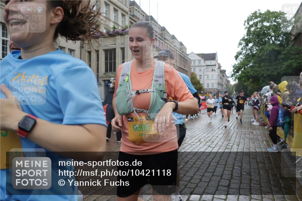 13.09.2026 - Kiel Lauf Yannick Fuchs http://msf.ph/oto/10421118 13.09.2026 10:53:33 Ziel 183, 1199, 1757, 2692, 3027, 3498, 3922, 4005, 4515, 4657, 5285, 5766, 5769, 5788, 6543, 6712, 6821, 6926, 7021, 7132, 7365, 7571, 7599, 7649, 8003, 8821, 9198, 9471, 9677, 11166, 11537, 11556, 11912, 12380, 12513, 127, 168, 207, 373, 1071, 2174, 2336, 2859, 3104, 3153, 3173, 3500, 3587, 3657, 4005, 4196, 5642, 5643, 5691, 5924, 6015, 6055, 6104, 6161, 6181, 6374, 6543, 6695, 6777, 6821, 7139, 7869, 8422, 8483, 8518, 8905, 9749, 10276, 10367, 10721, 11074, 11097, 11253 meine-sportfotos.de