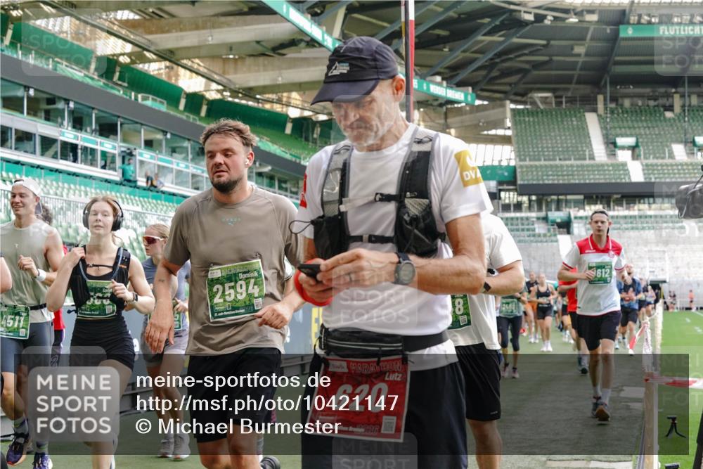 13.09.2026 - 21. swb-Marathon Bremen Michael Burmester http://msf.ph/oto/10421147 13.09.2026 13:22:02 Laufen im Stadion 128, 160, 211, 258, 343, 351, 423, 441, 571, 601, 620, 704, 782, 851, 1060, 1094, 1157, 1158, 1177, 1259, 1316, 1344, 1417, 1439, 1518, 1657, 1669, 1676, 1691, 1729, 1808, 1846, 1883, 2139, 2201, 2258, 2278, 2290, 2394, 2395, 2414, 2437, 2504, 2519, 2551, 2588, 2619, 2632, 2652, 2660, 2685, 2711, 2736, 2793, 2828, 2886, 2954, 2964, 2995, 3004, 3010, 3022, 3034, 3070, 3074, 3102, 3144, 3225, 3351, 3530, 3682, 3784, 4020, 4406, 4407, 4431, 4584, 1506 meine-sportfotos.de
