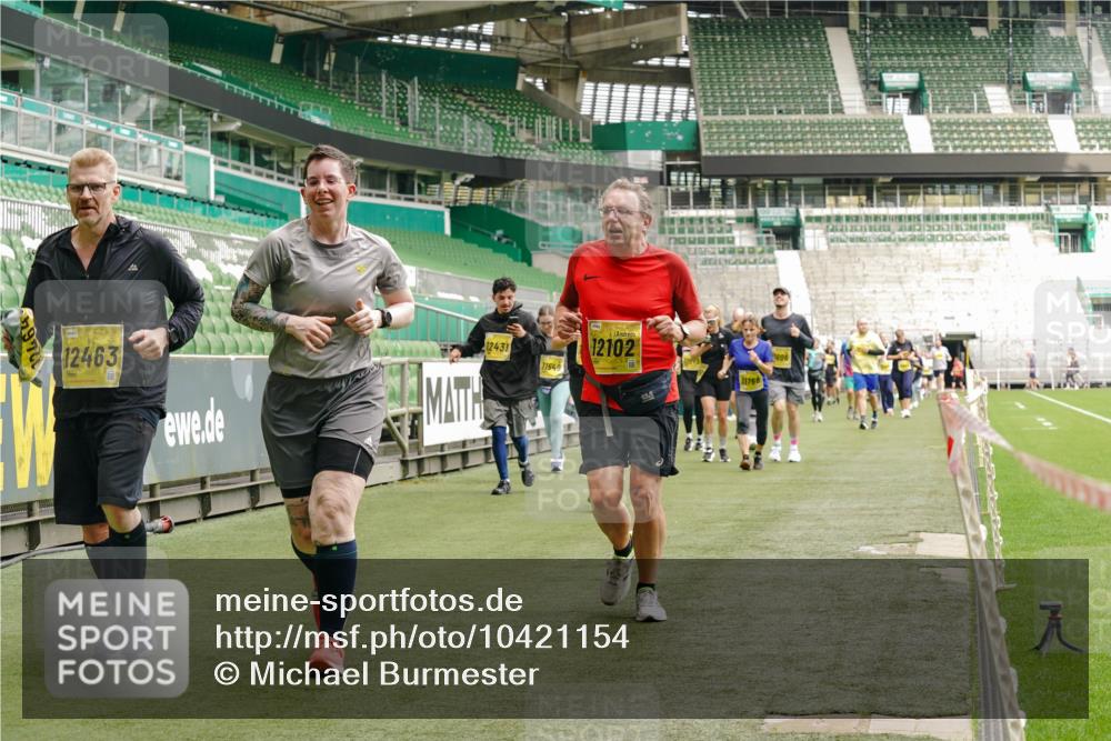 13.09.2026 - 21. swb-Marathon Bremen Michael Burmester http://msf.ph/oto/10421154 13.09.2026 10:44:39 Laufen im Stadion 10004, 10005, 10137, 10176, 10191, 10192, 10194, 10271, 10295, 10325, 10335, 10344, 10402, 10430, 10459, 10513, 10524, 10568, 10600, 10605, 10606, 10629, 10679, 10713, 10756, 10779, 10882, 10899, 10900, 10979, 10997, 10999, 11081, 11200, 11217, 11233, 11264, 11307, 11333, 11337, 11355, 11385, 11408, 11448, 11456, 11461, 11482, 11495, 11629, 11808, 11932, 11943, 12057, 12089, 12151, 12224, 12226, 12311, 12321, 12334, 12539 meine-sportfotos.de