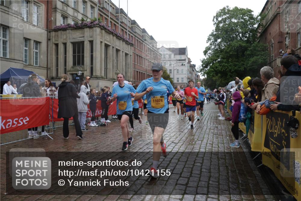 13.09.2026 - Kiel Lauf Yannick Fuchs http://msf.ph/oto/10421155 13.09.2026 10:53:37 Ziel 183, 661, 1199, 2225, 2433, 2692, 3027, 3498, 3922, 4515, 4657, 5285, 5766, 5769, 5788, 6712, 6926, 7021, 7132, 7571, 7599, 8003, 8642, 8821, 8987, 9198, 9471, 9677, 10002, 11166, 11537, 11912, 12088, 127, 168, 207, 373, 1757, 2174, 2336, 2859, 3104, 3153, 3173, 3500, 4005, 4196, 5691, 5924, 6055, 6104, 6181, 6374, 6543, 6821, 7365, 7649, 7869, 8422, 8483, 8518, 10276, 10367, 11074, 11097, 11253, 11556, 12380, 2683 meine-sportfotos.de