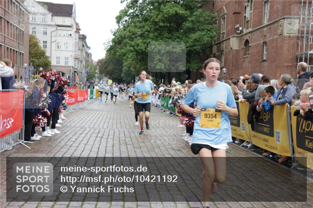 13.09.2026 - Kiel Lauf Yannick Fuchs http://msf.ph/oto/10421192 13.09.2026 09:43:07 Ziel 1040, 3041, 3850, 5530, 8191, 9354, 9933, 10047, 10118, 11753, 12259, 142, 762, 1045, 1213, 2608, 3827, 3849, 4322, 4548, 6075, 6423, 6913, 7874, 8191, 8532, 8870, 9311, 9519, 9592, 9629, 9706, 11721, 12678, 255, 623, 1508, 4256, 5929, 6377, 7099, 7532, 7857, 8066, 8808, 445, 771, 1045, 1777, 2608, 4548, 5559, 6075, 6099, 6213, 6423, 6542, 6913, 12190 meine-sportfotos.de