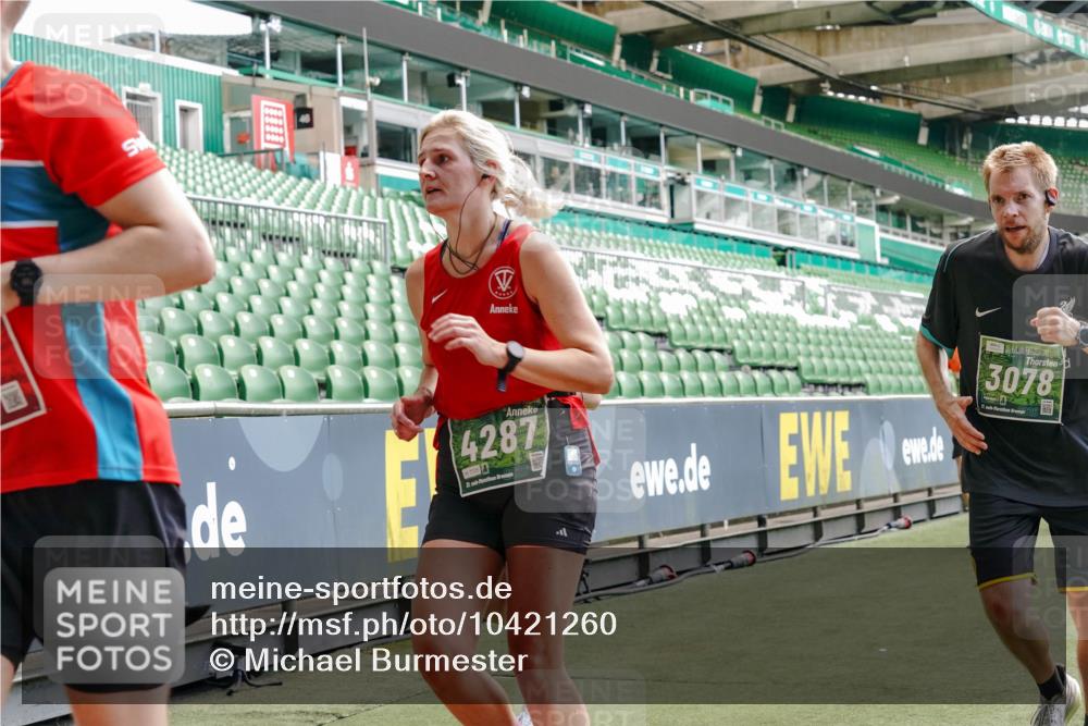 13.09.2026 - 21. swb-Marathon Bremen Michael Burmester http://msf.ph/oto/10421260 13.09.2026 12:59:16 Laufen im Stadion 141, 148, 191, 226, 232, 260, 342, 511, 672, 745, 789, 790, 972, 1080, 1119, 1166, 1191, 1199, 1209, 1281, 1493, 1494, 1516, 1642, 1647, 1931, 1933, 2046, 2088, 2210, 2289, 2343, 2367, 2397, 2425, 2481, 2517, 2570, 2577, 2686, 2771, 2806, 2807, 2827, 2885, 2899, 2914, 2953, 2961, 2979, 3015, 3021, 3098, 3120, 3124, 3138, 3148, 3186, 3190, 3233, 3273, 3319, 3338, 3435, 3516, 3531, 3534, 3560, 3652, 3655, 3695, 3861, 3930, 3933, 3934, 205 meine-sportfotos.de