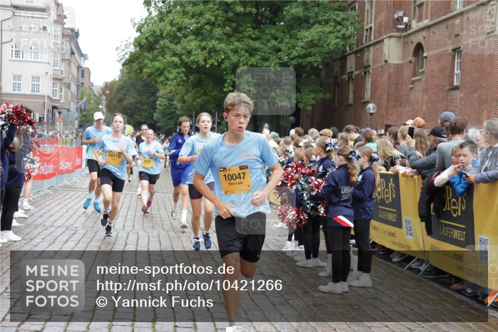 13.09.2026 - Kiel Lauf Yannick Fuchs http://msf.ph/oto/10421266 13.09.2026 09:43:13 Ziel 255, 623, 1508, 3041, 5929, 7099, 7532, 8808, 9354, 9933, 10047, 10118, 12259, 142, 762, 1040, 1213, 3827, 3849, 3850, 4322, 5530, 7874, 8191, 8532, 8870, 9311, 9519, 9592, 9629, 11721, 11753, 12678, 40, 401, 1049, 1857, 4171, 4256, 6377, 7773, 7857, 7905, 8066, 8770, 8834, 10189, 10300, 11246, 12101, 12575, 142, 1045, 1777, 2608, 4548, 6075, 6213, 6423, 6913, 8532, 9519, 9592, 9706 meine-sportfotos.de