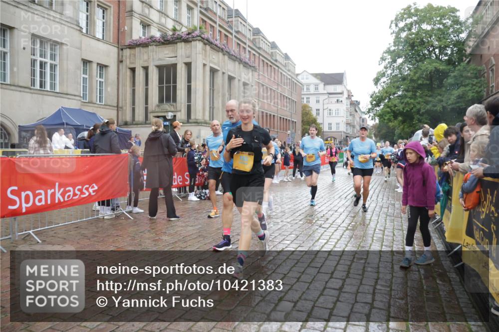 13.09.2026 - Kiel Lauf Yannick Fuchs http://msf.ph/oto/10421383 13.09.2026 10:54:10 Ziel 243, 548, 1343, 1740, 1765, 2196, 2471, 2579, 2746, 3024, 3269, 3293, 3337, 3649, 3729, 4264, 4310, 4525, 4582, 5119, 5392, 5621, 5680, 6519, 6888, 7276, 7535, 8640, 8849, 8925, 9088, 9400, 9517, 9618, 9863, 10084, 10119, 10443, 11961, 12746, 183, 661, 1117, 1424, 2033, 2225, 2433, 2683, 2843, 3027, 3092, 3817, 3822, 3886, 3922, 3962, 4045, 4101, 4249, 4276, 4581, 4633, 4701, 4867, 5073, 5203, 5427, 5431, 5506, 5626, 5650, 5675, 5678, 5884, 7518, 183 meine-sportfotos.de
